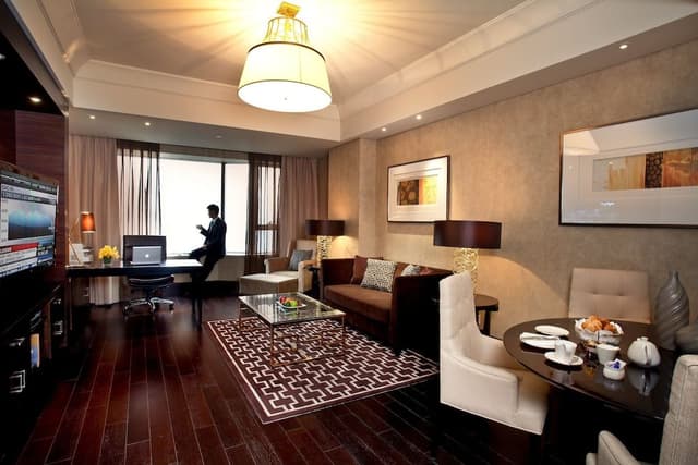 Suite, 1 Bedroom (Dining)