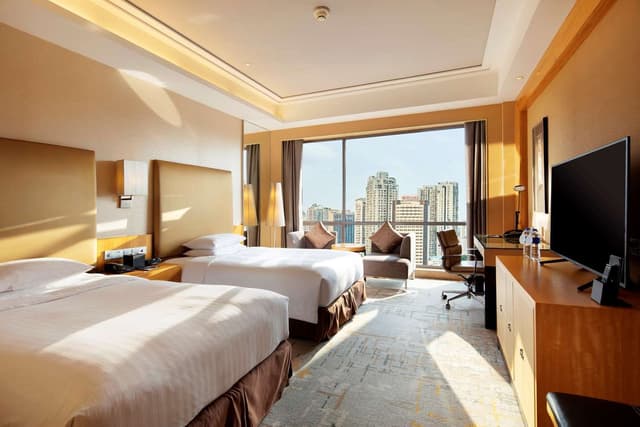 TWIN DELUXE ROOM CITY VIEW