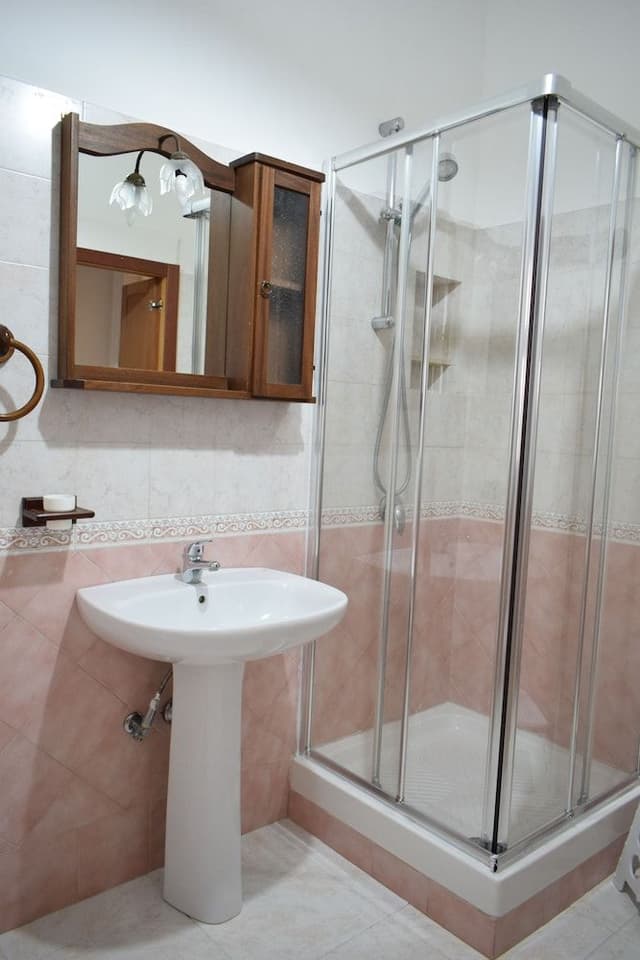 Romantic Triple Room, Non Smoking, Private Bathroom