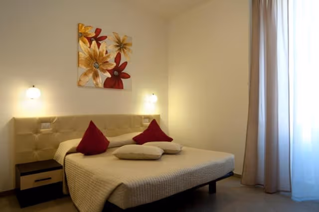 Comfort Double Room, Private Bathroom, City View