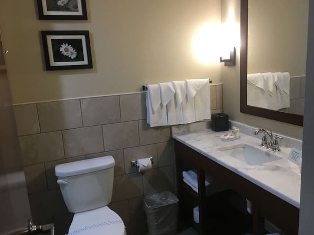 Suite, 2 Queen Beds, Non Smoking