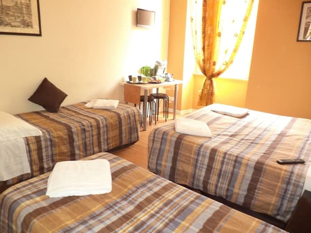 Quadruple Room, Ensuite