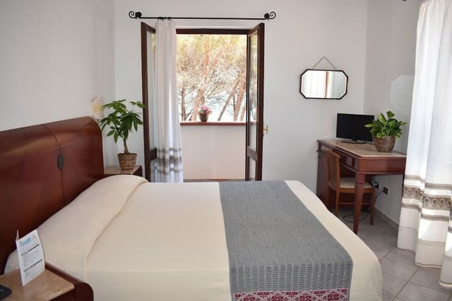 Superior Double Room, Balcony, Partial Sea View