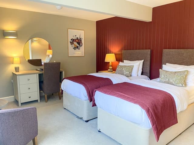 Superior Twin Room