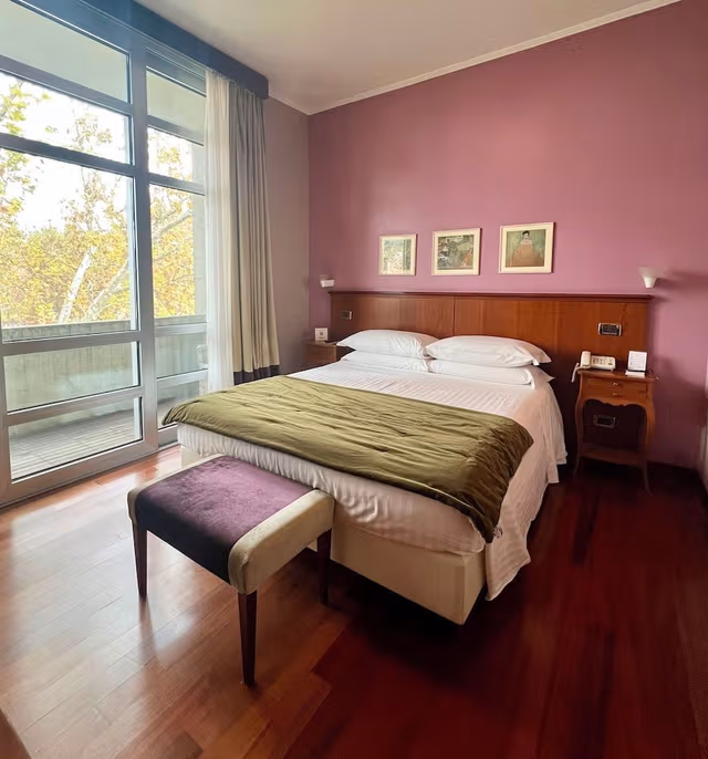Executive Room