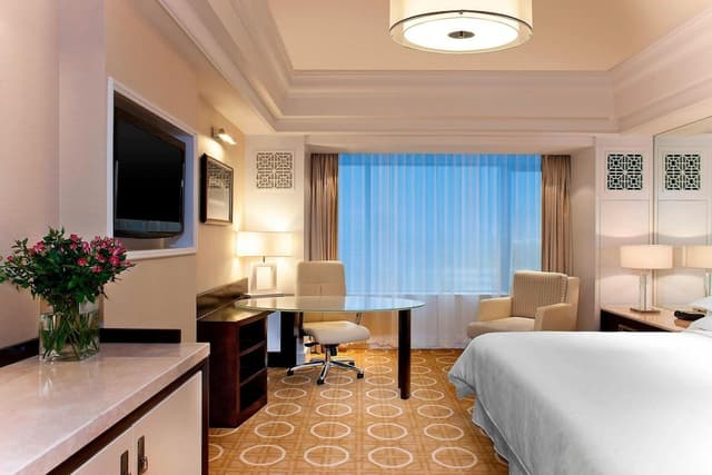 Club Room, 1 King Bed