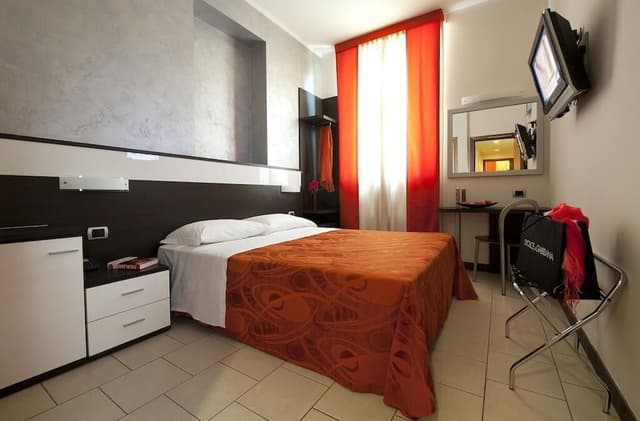 Double Room, 1 Double Bed