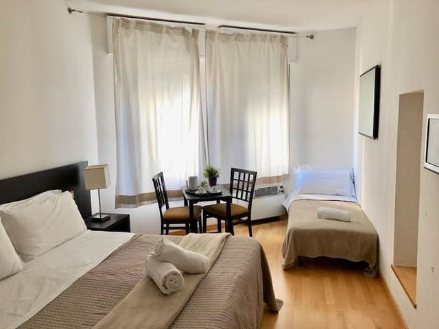 Triple Room