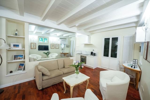 Campanella Ivy Retreat (Vicolo della Campanella 34B)