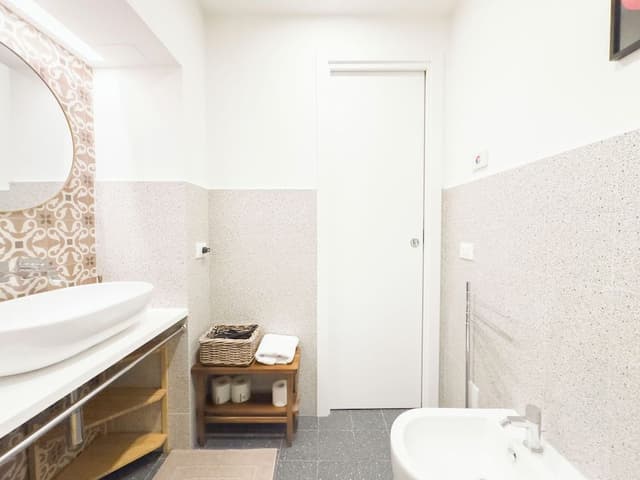 Trastevere Lovely 2 BR Apartment (Via A. Tittoni 4)