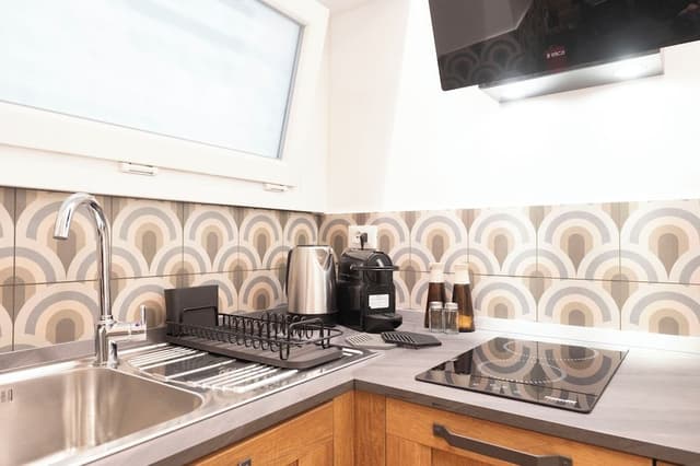 Trastevere Lovely 2 BR Apartment (Via A. Tittoni 4)