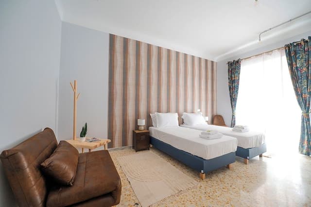 Trastevere Lovely 2 BR Apartment (Via A. Tittoni 4)