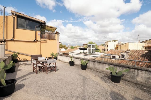Trastevere Charming Apartment (Vicolo del Bologna 20 INT 3)