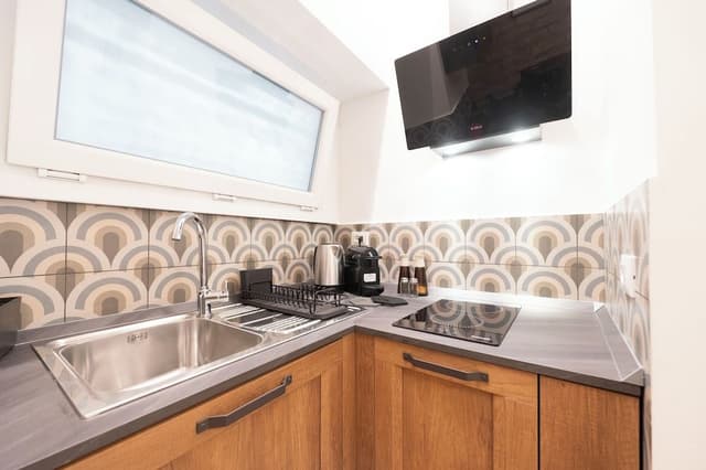 Trastevere Lovely 2 BR Apartment (Via A. Tittoni 4)