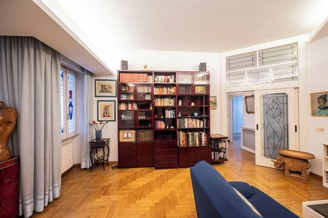Trastevere 2 BR Cozy Apartment (Via Nicola Fabrizi 11)