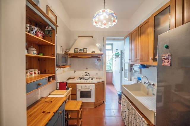 Trastevere 2 BR Cozy Apartment (Via Nicola Fabrizi 11)