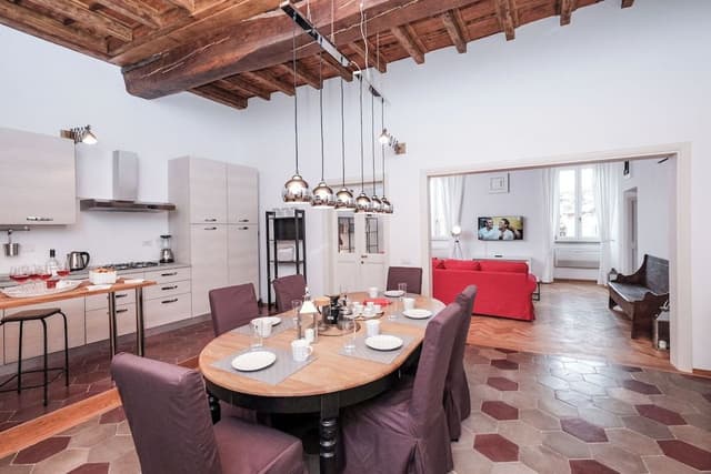 Regal Home in Trastevere (Piazza di S. Apollonia 3)