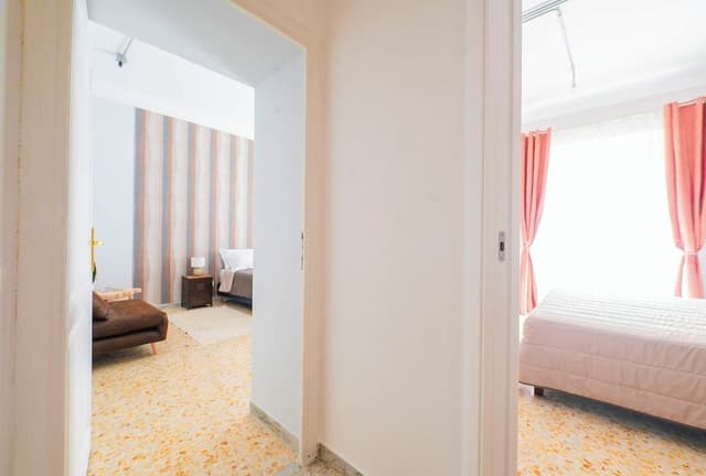 Trastevere Lovely 2 BR Apartment (Via A. Tittoni 4)