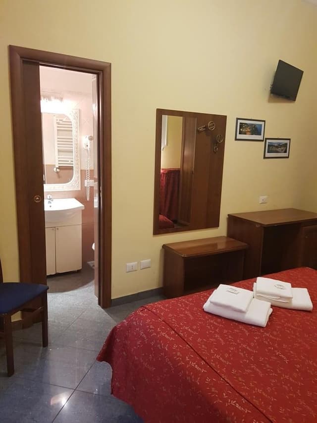 Comfort Triple Room