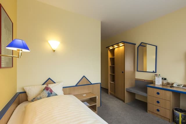 Basic Double Room