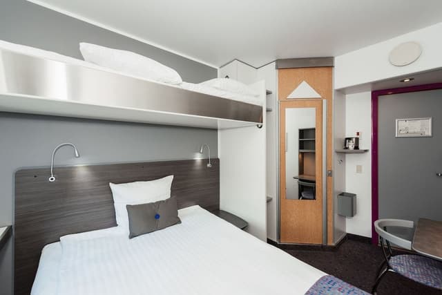 Standard+ 140cm Queen bed