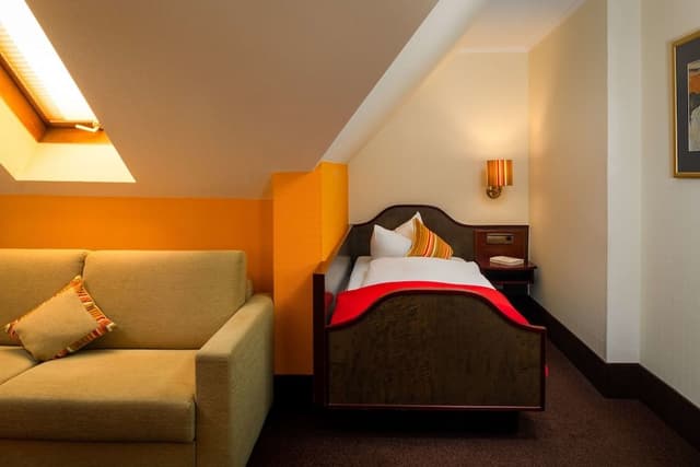 Classic Single Room