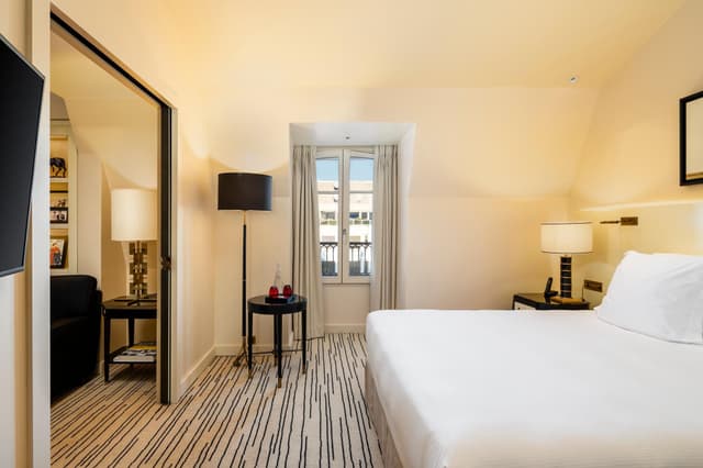 Suite Montaigne
