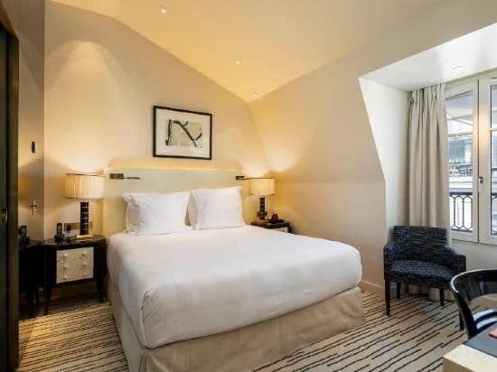 Deluxe Montaigne Room