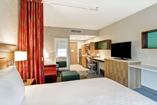 Standard Studio, 1 Queen Bed, Non Smoking
