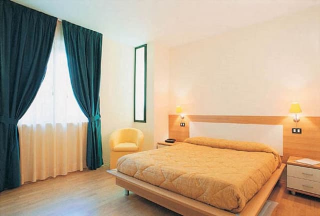 Basic Room, 1 Double or 2 Twin Beds