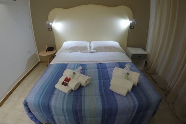Basic Room, 1 Double or 2 Twin Beds