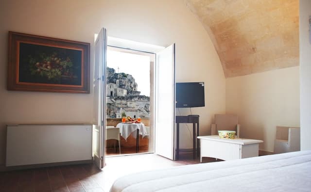 Junior Suite, Balcony, City View