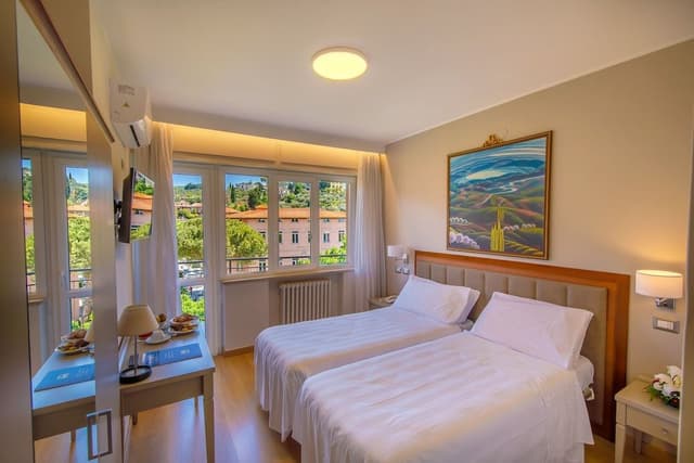 Superior Double or Twin Room, Lake View