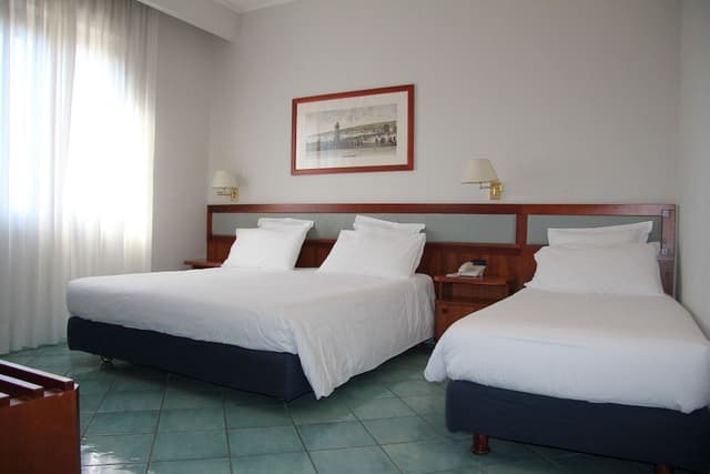 Camera Matrimoniale + Letto con Balcone - dependance (annex)