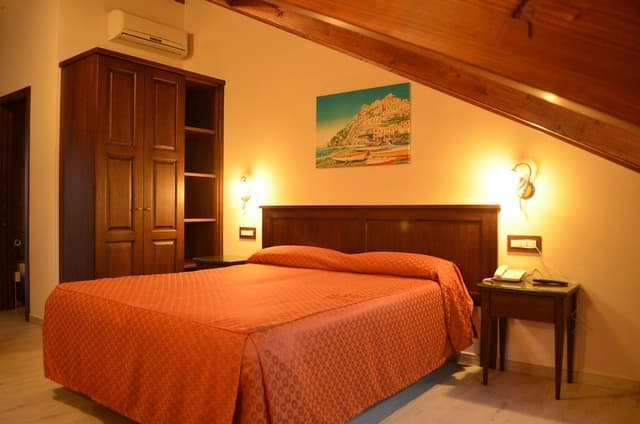 Standard Double Room, 1 Queen Bed