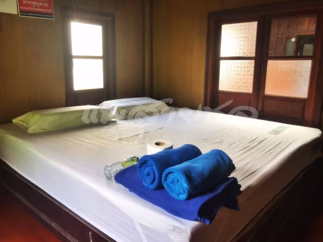 Wooden House Bungalow, En - Suite Bathroom (Free Boat Transfer - Round Trip)
