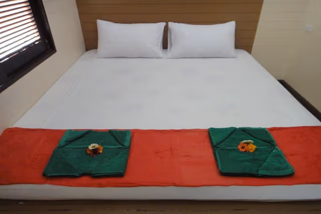 Standard House Bungalow, Shared Bathroom (Free Boat Transfer - Round Trip)