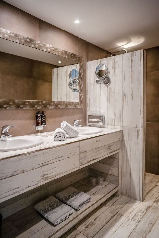 Prestige Room, Spa access included (Indoor swimming pool, Sauna, Spa hot tub, Hammam)
