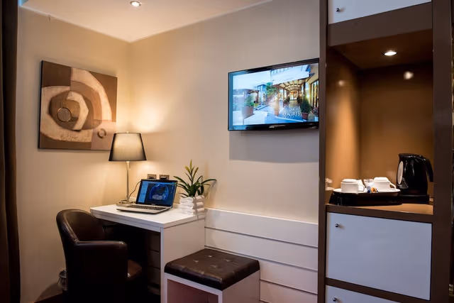 Triple Room