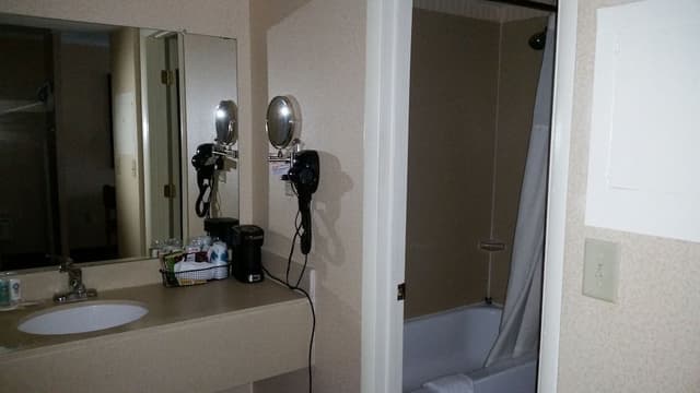 Standard Room, 2 Queen Beds, Non Smoking