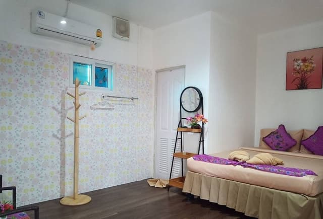 Superior Room with Air-con, Hot water, No window