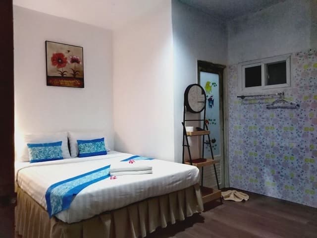 Standard Room with Air-con, No window