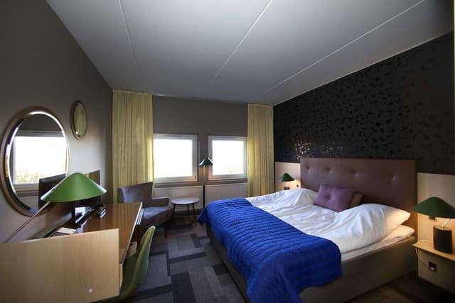 Business Room
