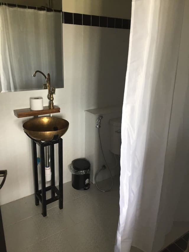 Economy Cabin, 1 Queen Bed, Private Bathroom, City View