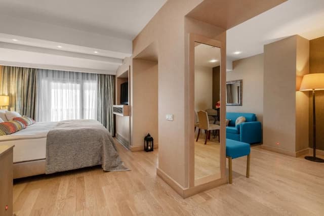 Suite with Pool View