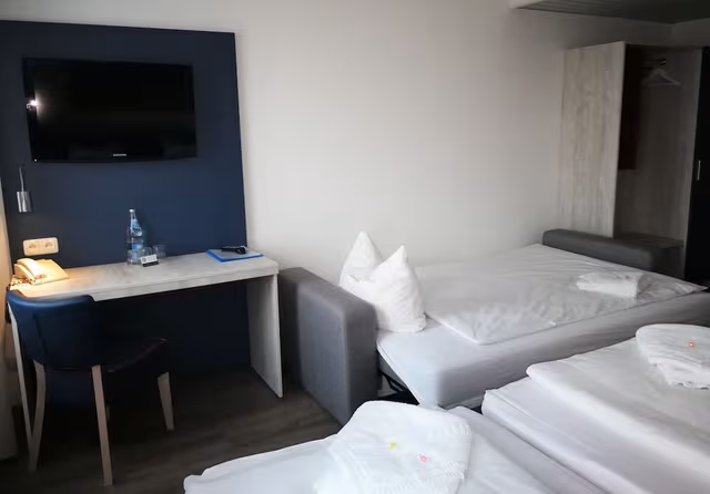 Triple Room