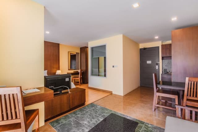 Deluxe Suite King - City View
