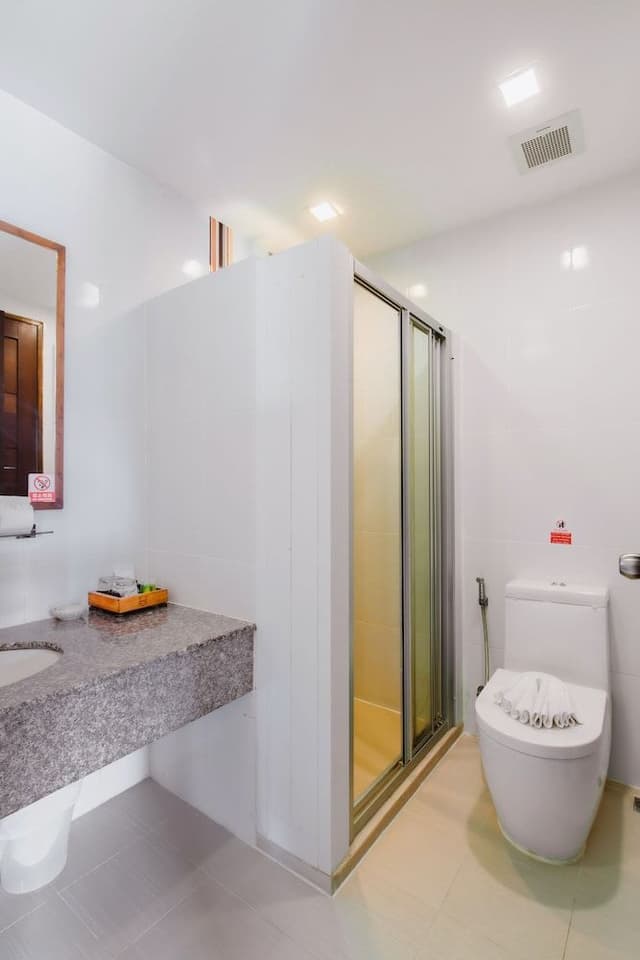2 Bedroom Suite - Pool View