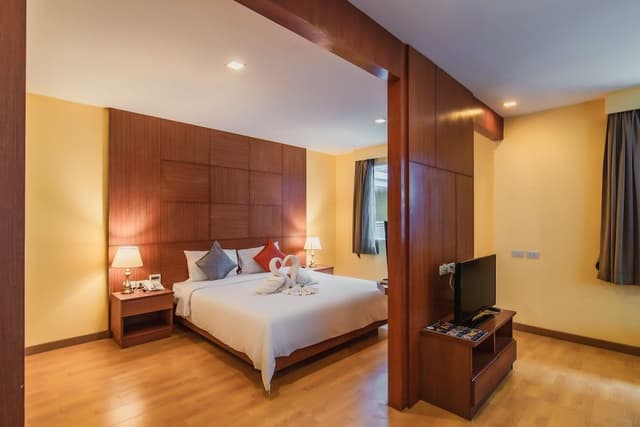 Family Suite - Pool View
