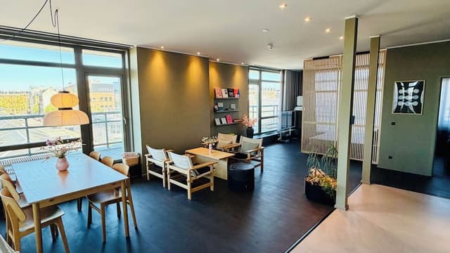 Suite with balcony
